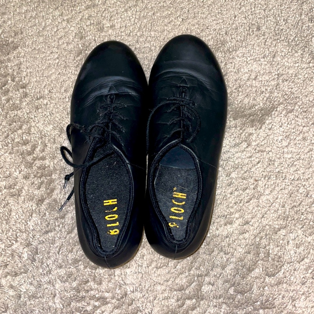 Woman’s US size: 8 1/2